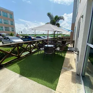 https://flat-terreo-muro-alto-condominio-clube.portodegalinhashotels.com